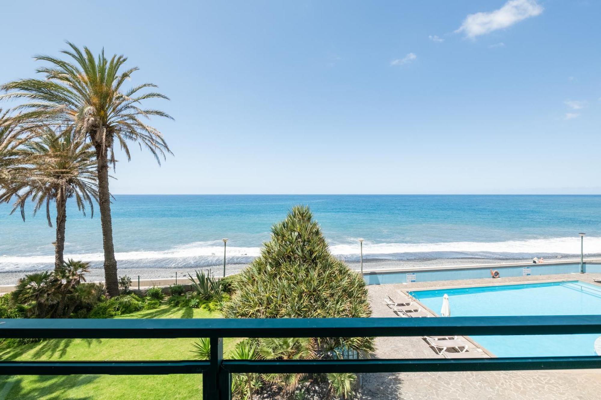 Atlantic View Apartment At Formosa Beach Funchal  Exterior foto