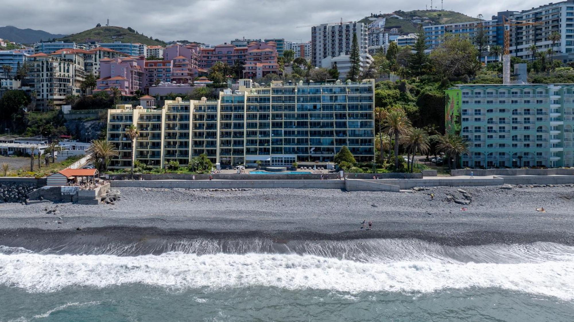 Atlantic View Apartment At Formosa Beach Funchal  Exterior foto